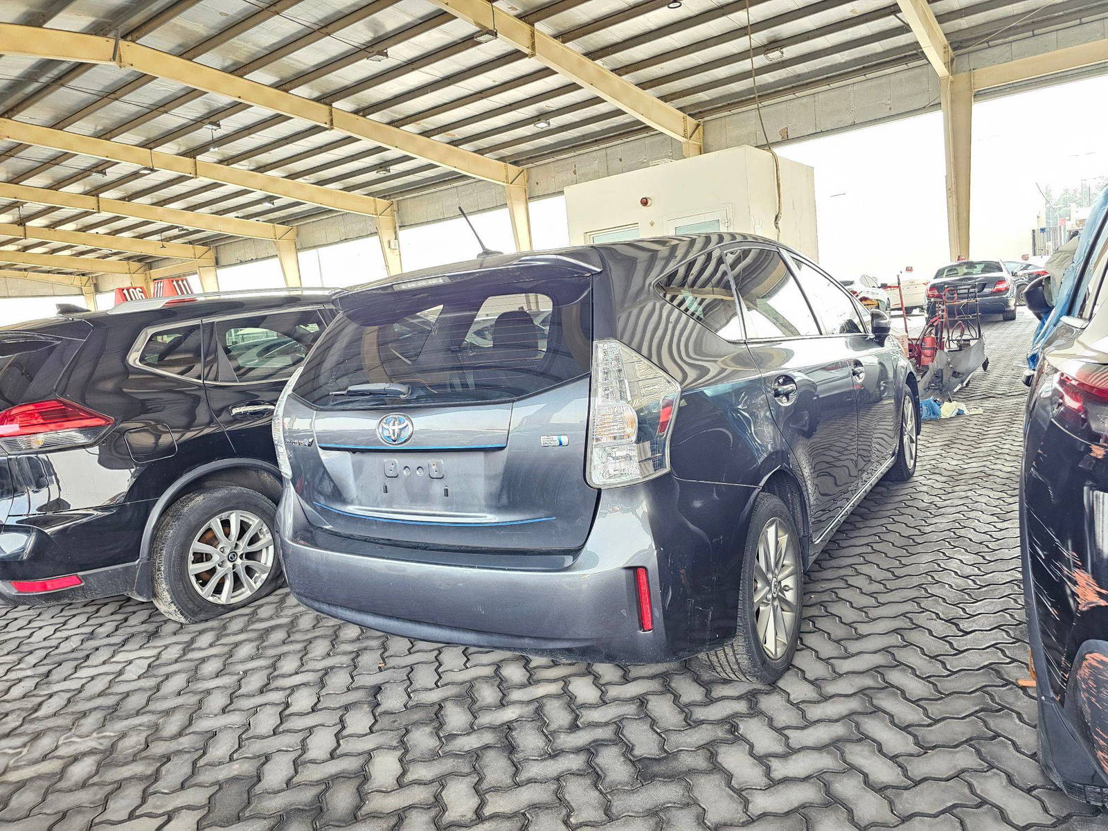 2012 TOYOTA PRIUS V — 211474 Miles — Lot 42529581 — Souq - Marhaba Auctions Used Cars - Image 3