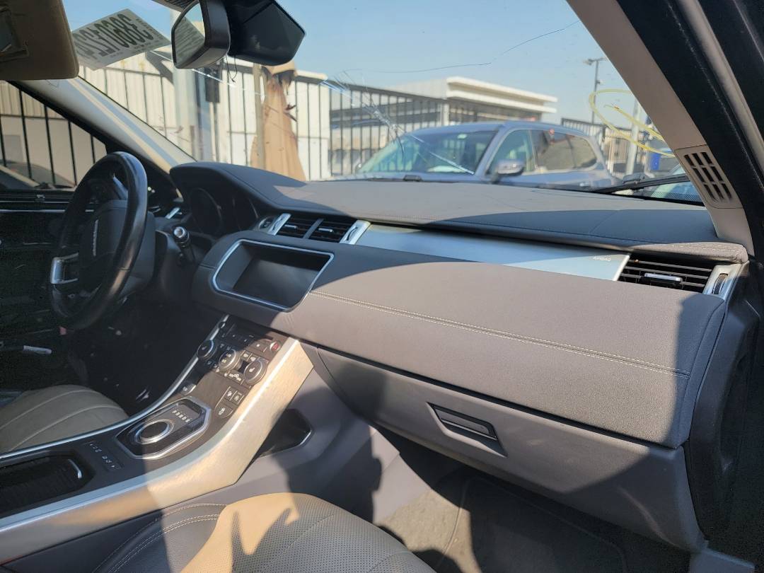 2017 LAND ROVER RANGE ROVER EVOQUE SE — 77232 Miles — Lot 38601224 - Marhaba Auctions Used Cars - Image 4
