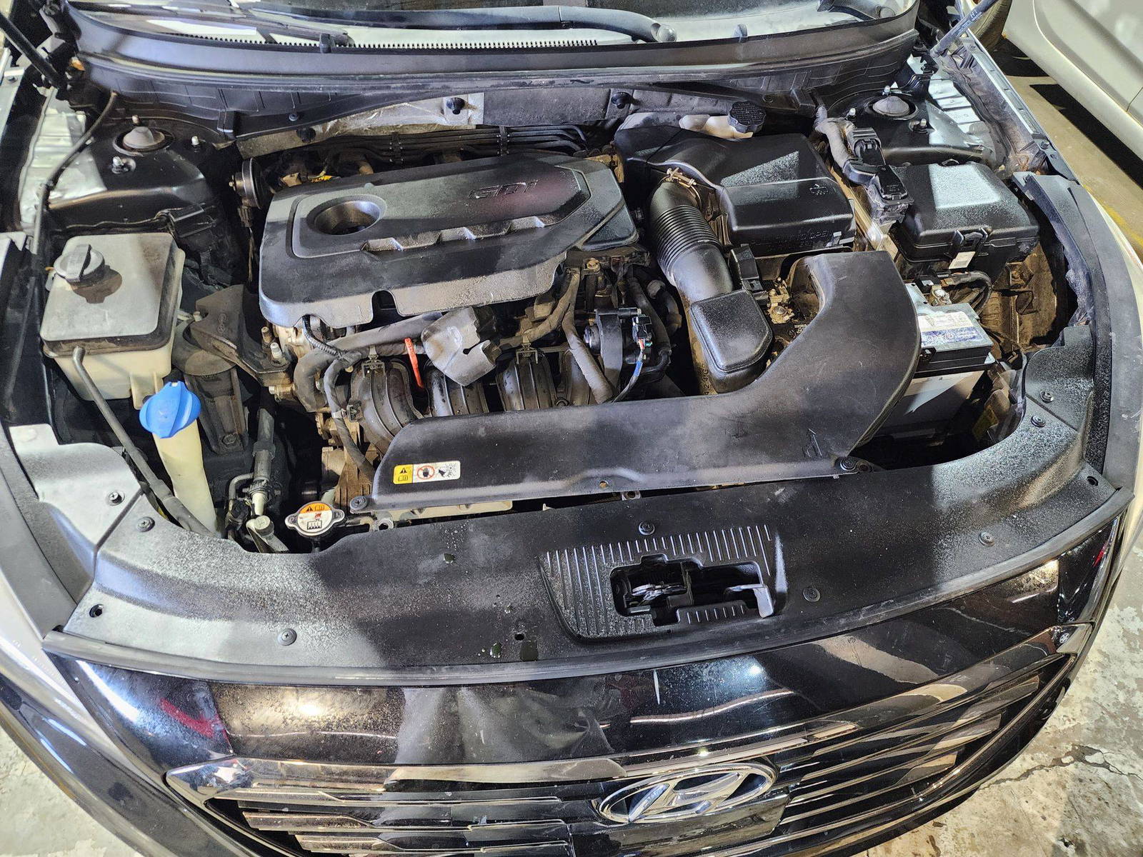 2016 HYUNDAI SONATA — 157774 Miles — Lot 507170 — Al Quoz - Marhaba Auctions Used Cars - Image 13