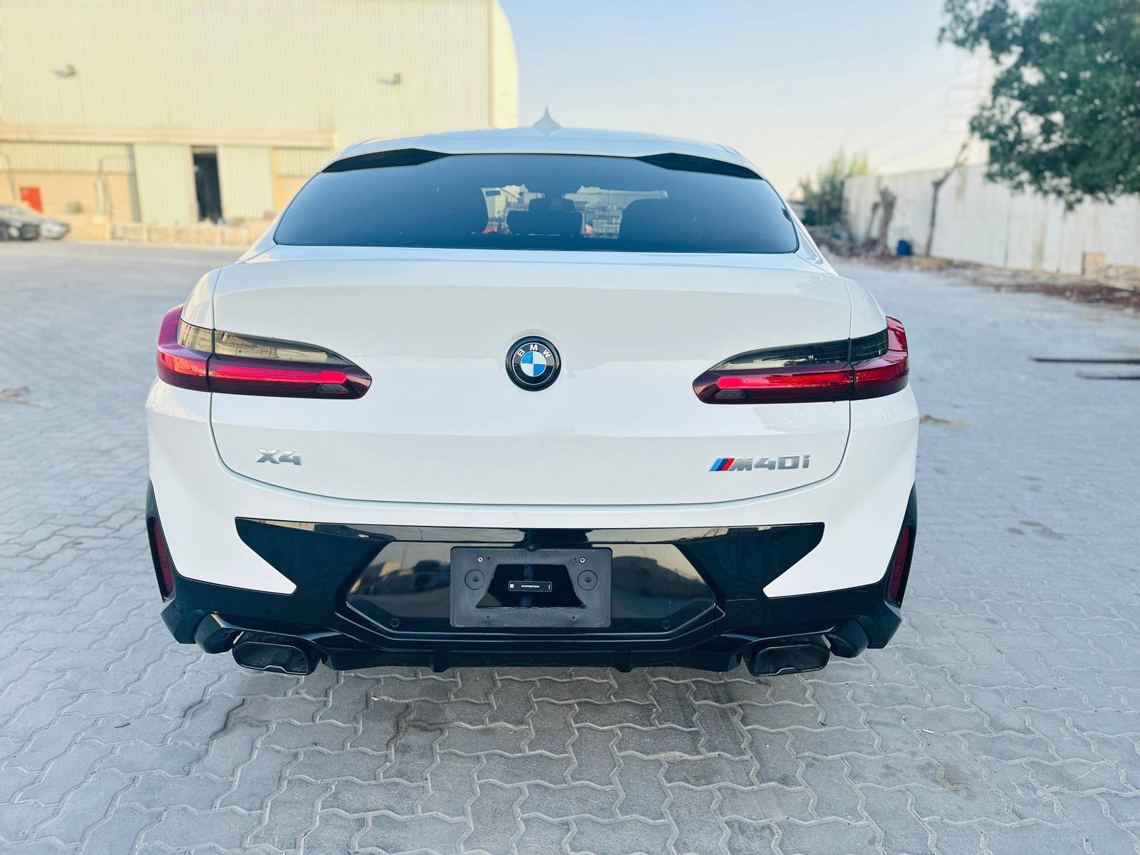 2024 BMW X4 M40i — 1165 KM — Lot V92332 — Al Quoz - Marhaba Auctions Used Cars - Image 7