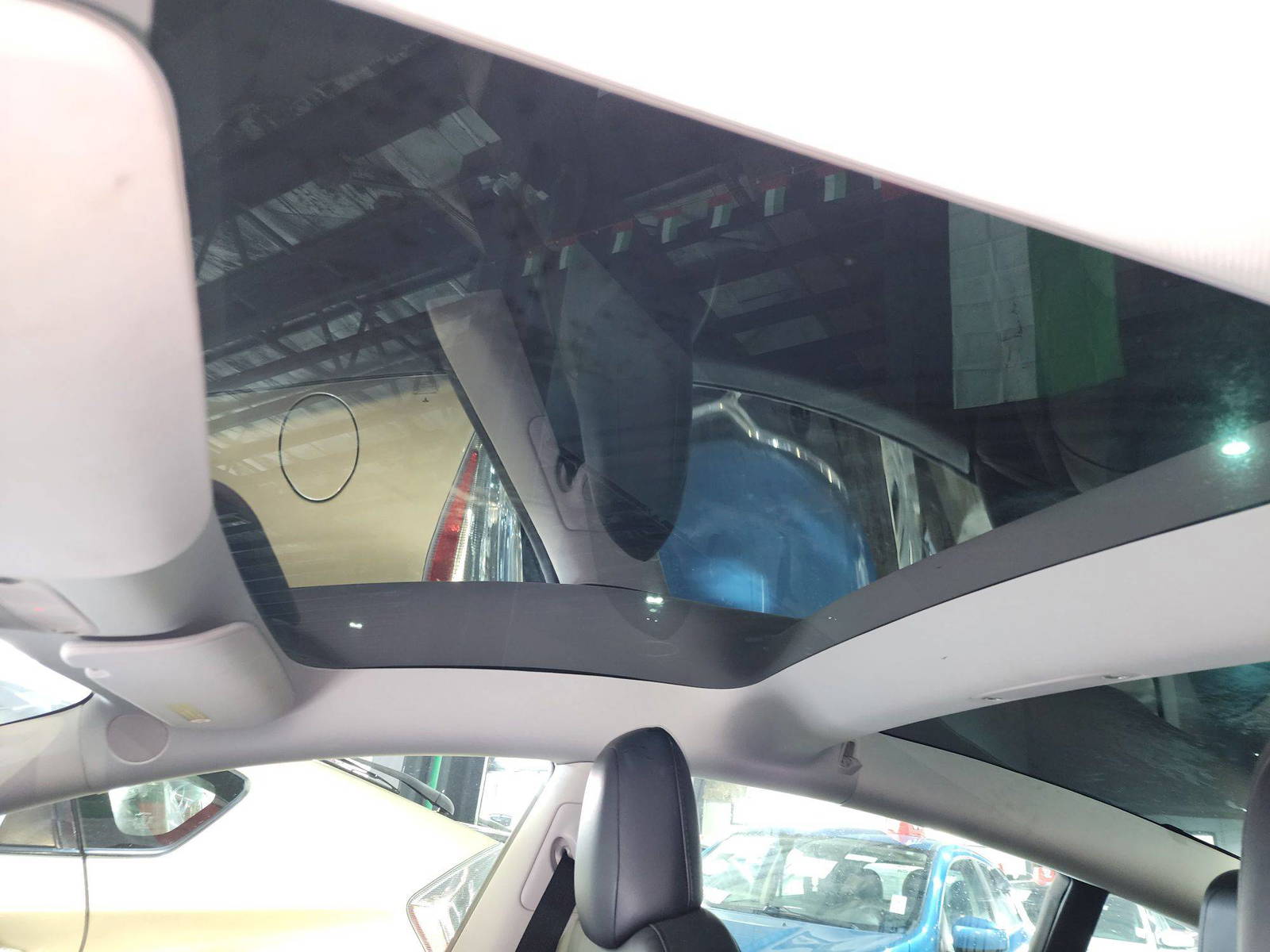 TESLA MODEL 3 2023 - Marhaba Auction Used Cars - Image 10