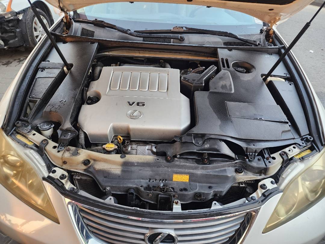 2007 LEXUS ES 350 — 182239 Miles — Lot 37885974 — Souq - Marhaba Auctions Used Cars - Image 4