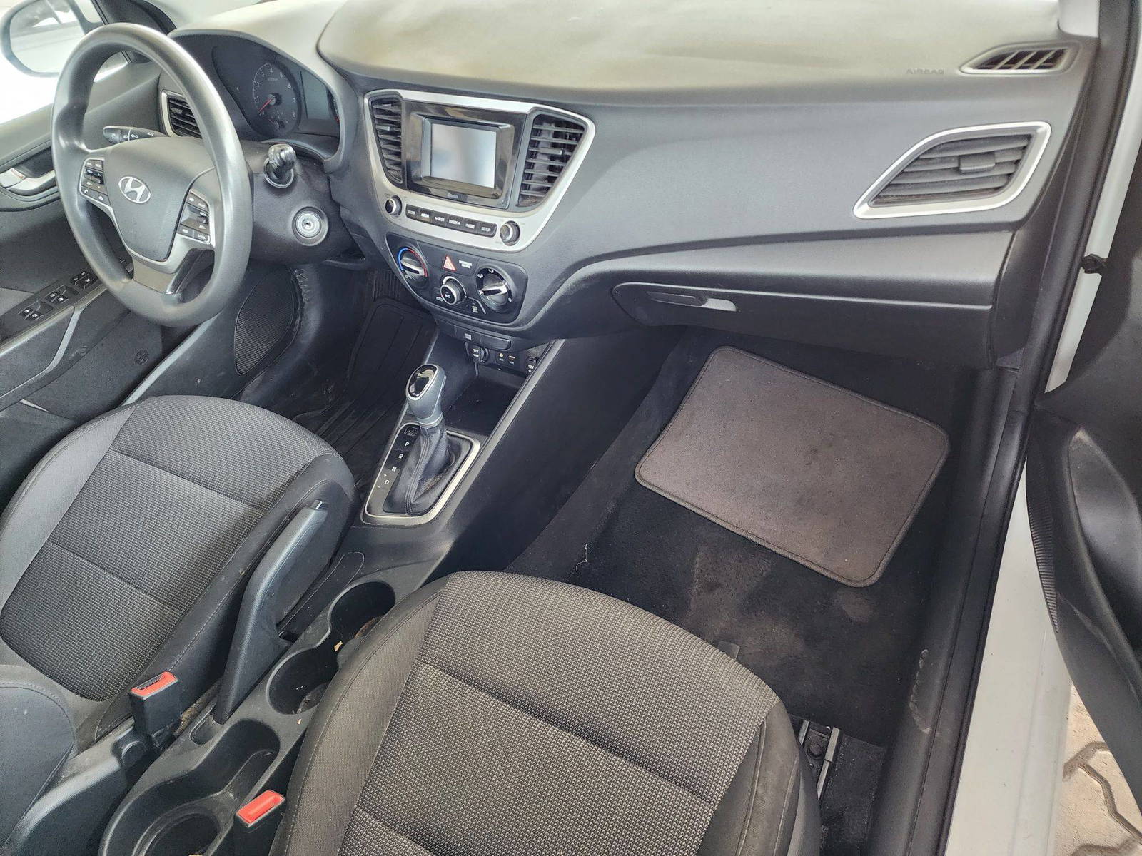 2018 HYUNDAI ACCENT — 130807 Miles — Lot 38065993 - Marhaba Auctions Used Cars - Image 4