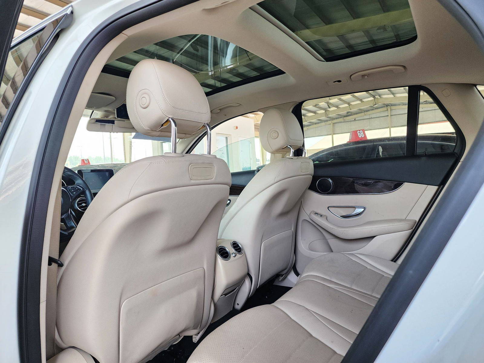 2019 MERCEDES BENZ GLC-300 — 46298 Miles — Lot 57017584 — Souq - Marhaba Auctions Used Cars - Image 6