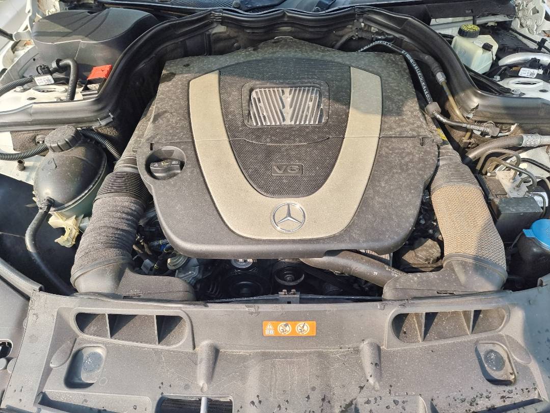 MERCEDES BENZ C300 2011 - Marhaba Auction Used Cars - Image 12