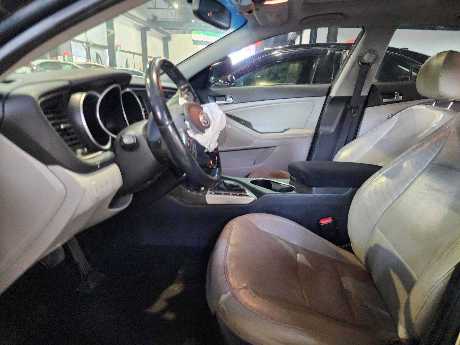 2014 KIA OPTIMA — 235008 Miles — Lot 69649504 — Al Quoz - Marhaba Auctions Used Cars - Image 9