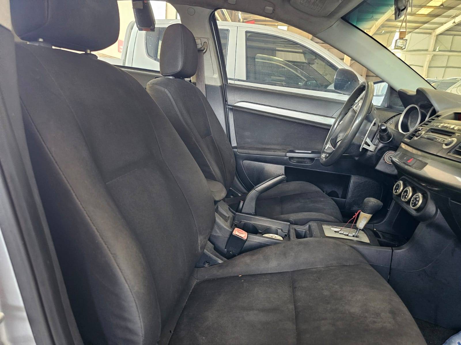 2009 MITSUBISHI LANCER — sold — 545599 KM — Lot U724282 — Main - Marhaba Auctions Used Cars - Image 6