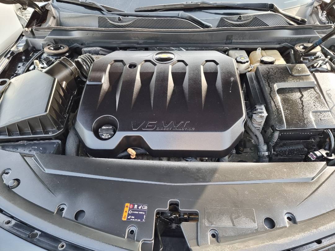 2019 CHEVROLET IMPALA — 126179 Miles — Lot 123706 — Ind. 12 - Marhaba Auctions Used Cars - Image 9