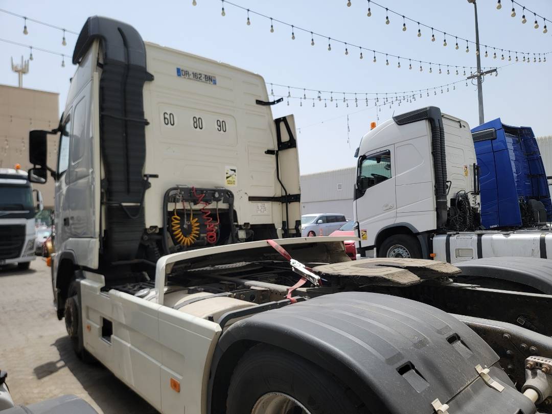 2009 VOLVO FH-Series — 1298643 KM — Lot 9B541603 — Main - Marhaba Auctions Used Cars - Image 4
