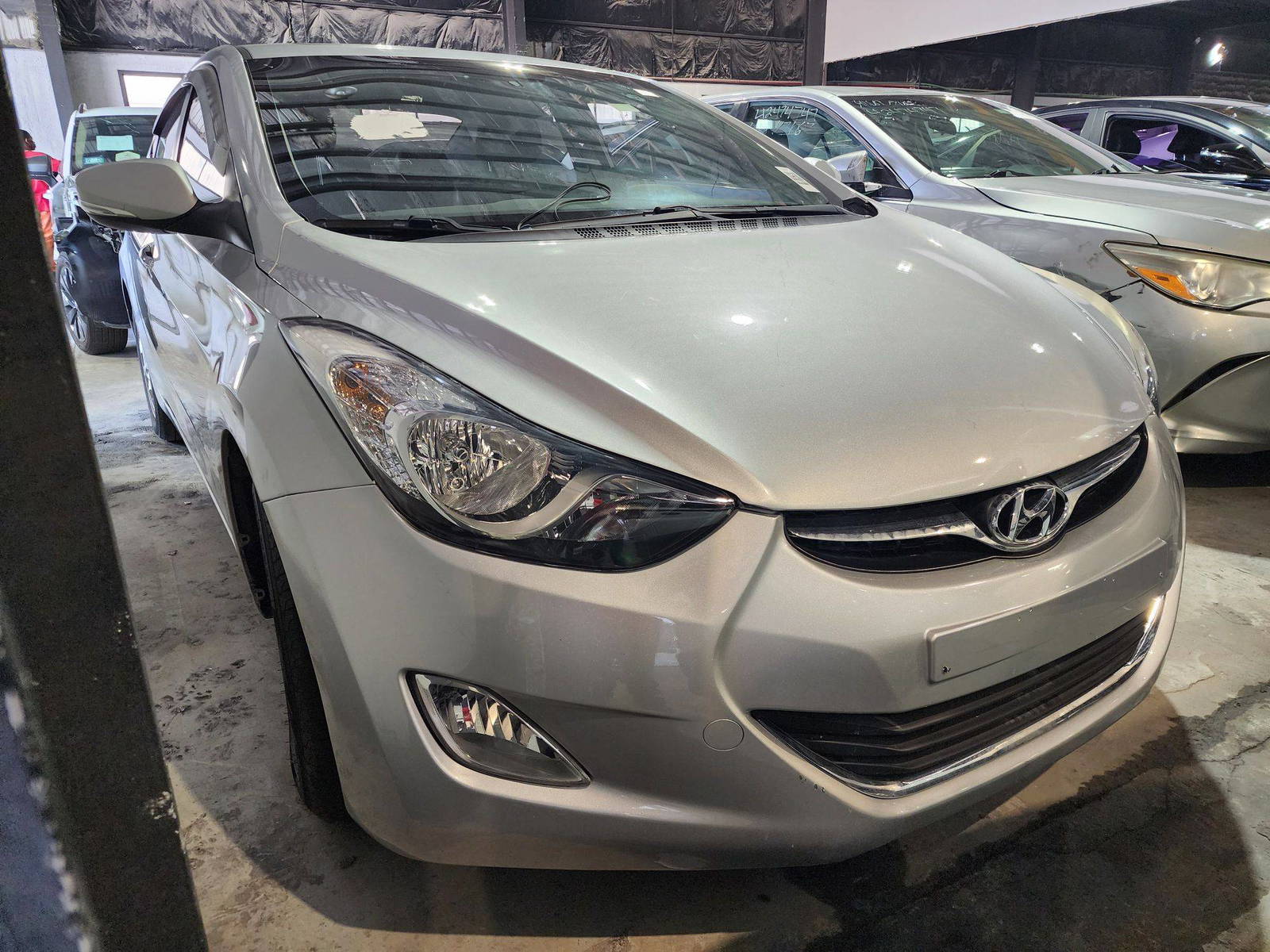 2011 HYUNDAI AVANTE — 77174 KM — Lot 085915 — Al Quoz - Marhaba Auctions Used Cars - Image 5