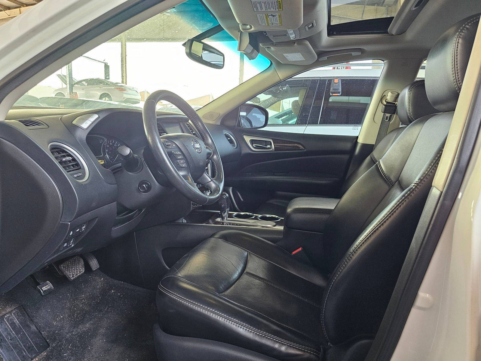 2014 NISSAN PATHFINDER — 190041 Miles — Lot 42474040 — Souq - Marhaba Auctions Used Cars - Image 9