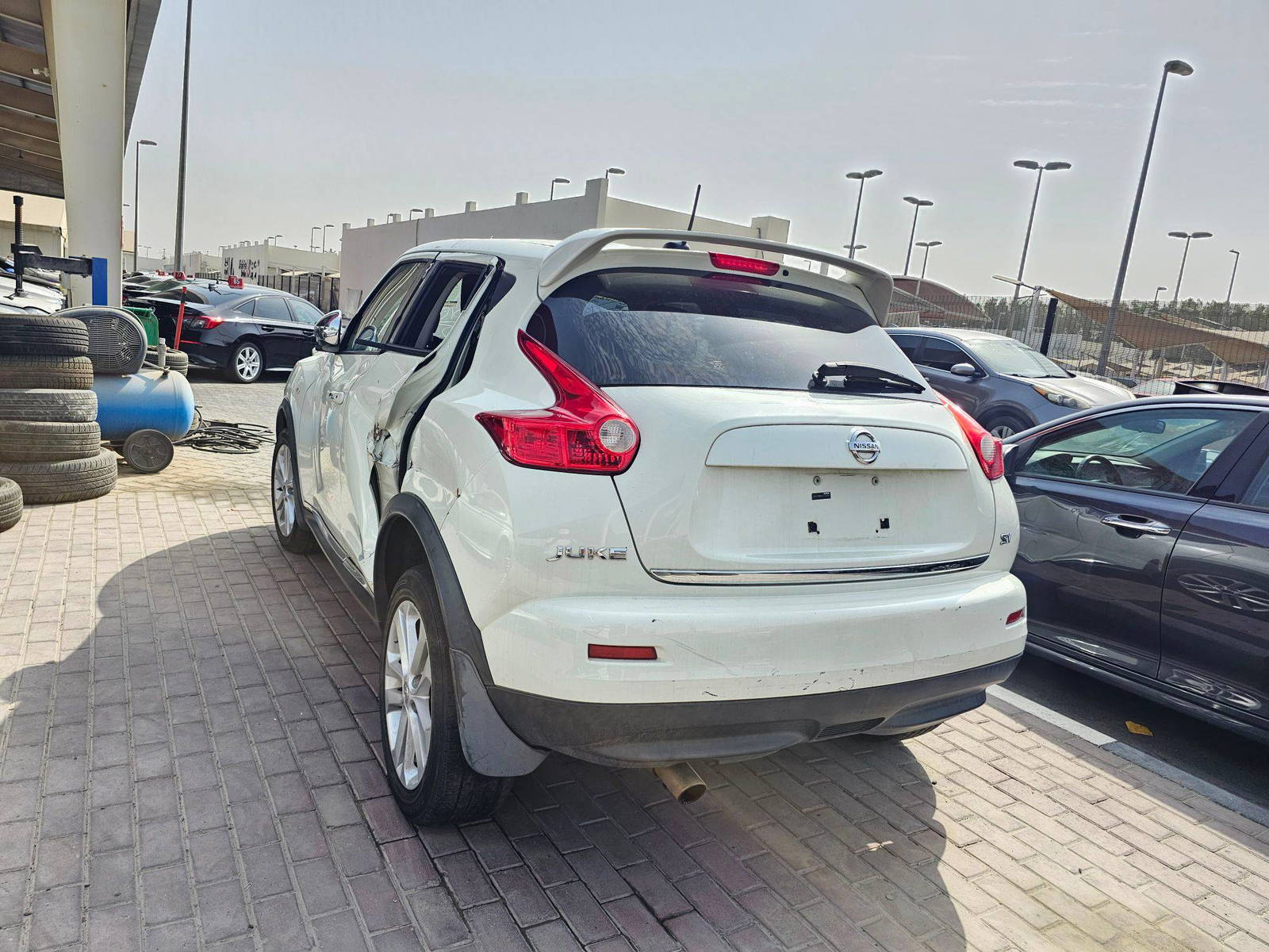 2011 NISSAN JUKE — 128161 Miles — Lot R6BT010692 — Souq - Marhaba Auctions Used Cars - Image 4