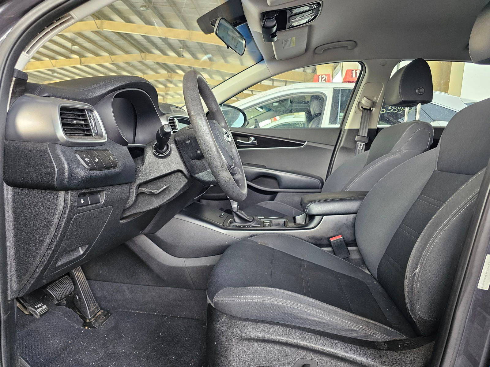 KIA SORENTO 2019 - Marhaba Auction Used Cars - Image 8