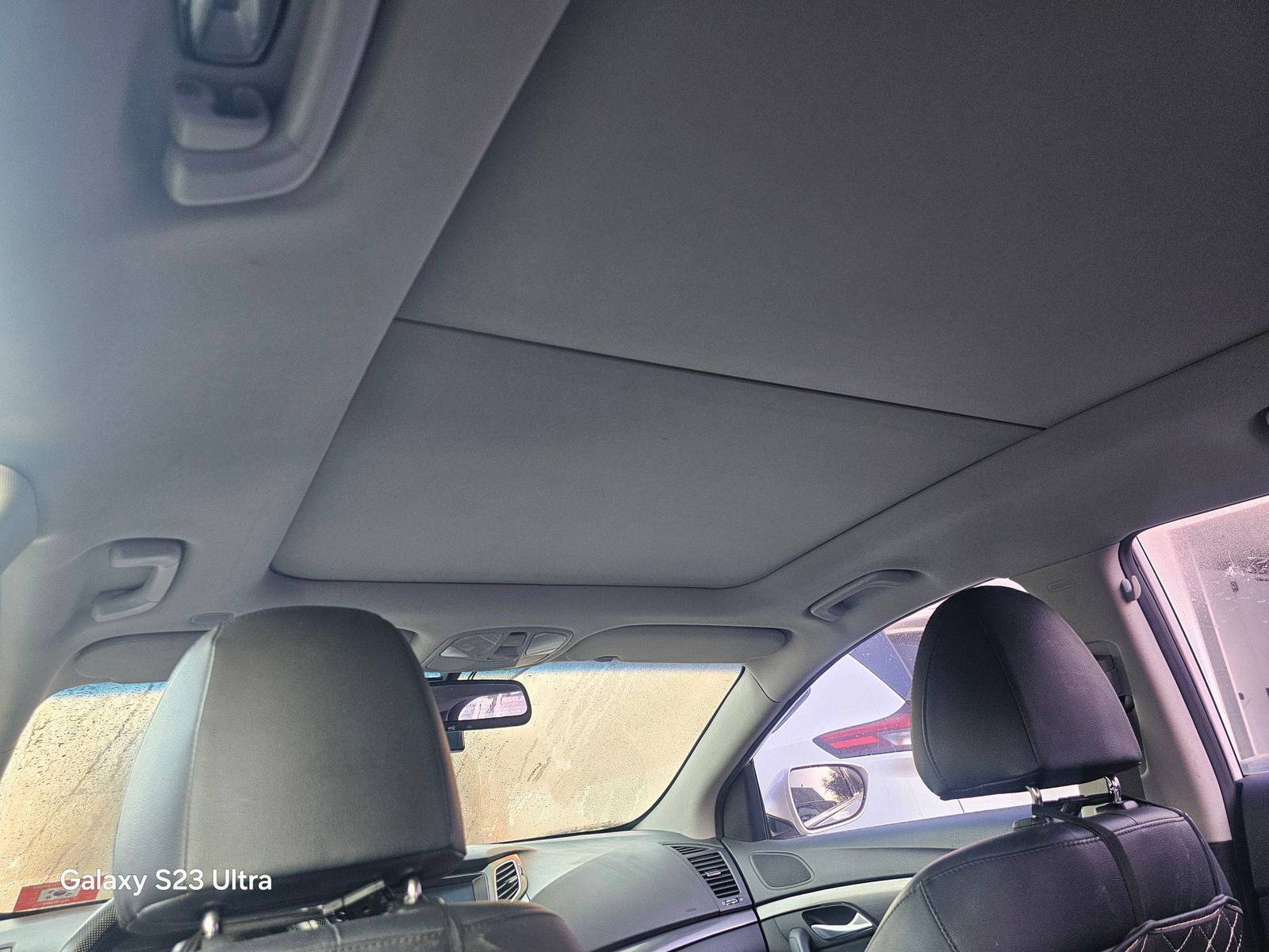 HYUNDAI i40 2016 - Marhaba Auction Used Cars - Image 9