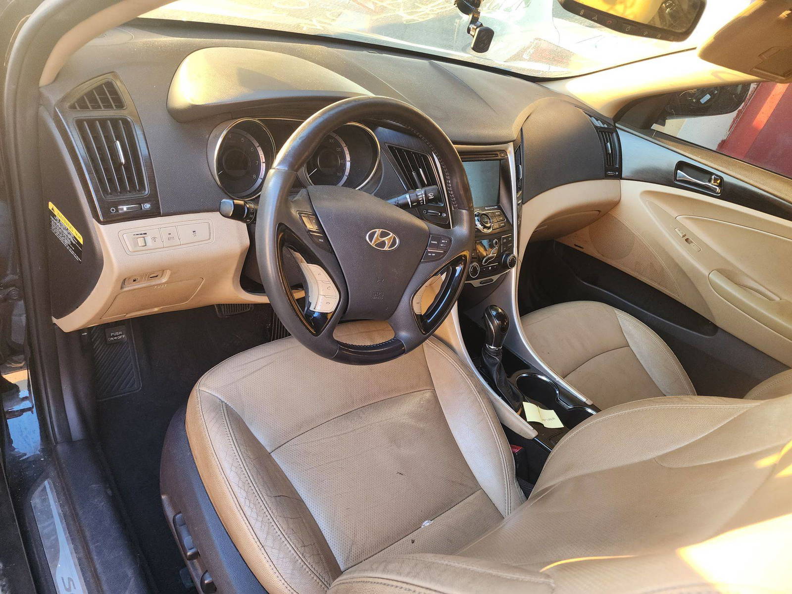 2012 HYUNDAI SONATA — 209213 Miles — Lot 37547739 - Marhaba Auctions Used Cars - Image 4