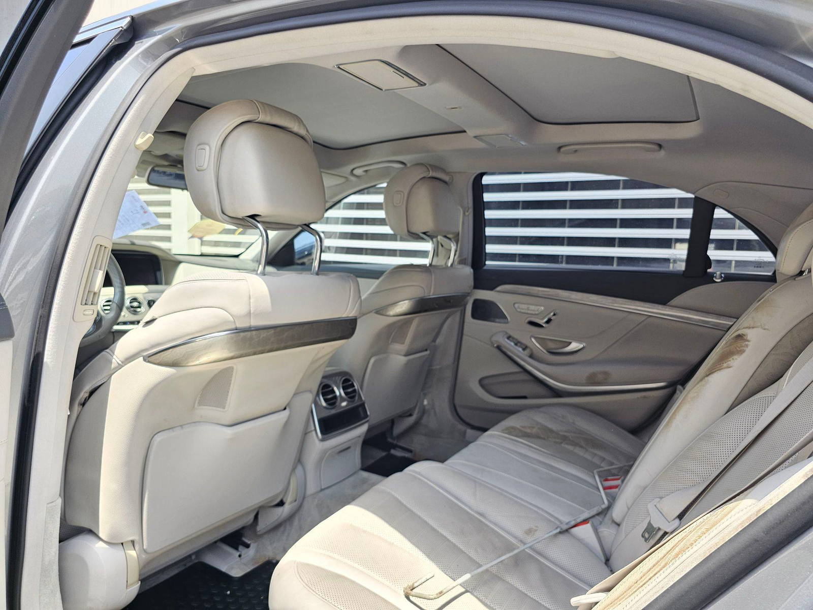 2015 MERCEDES BENZ S 550 — 109991 Miles — Lot 89381135 — Souq - Marhaba Auctions Used Cars - Image 6