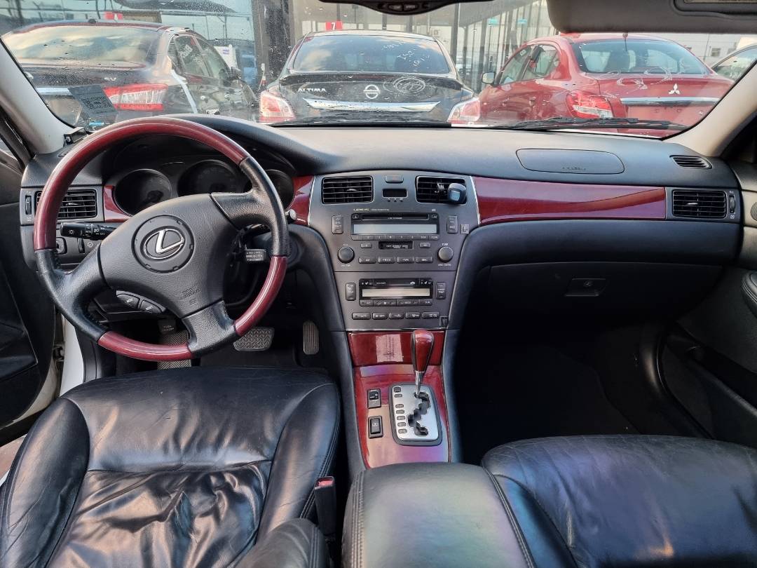 2002 LEXUS ES 330 — 216653 Miles — Lot 214587 — Main - Marhaba Auctions Used Cars - Image 8