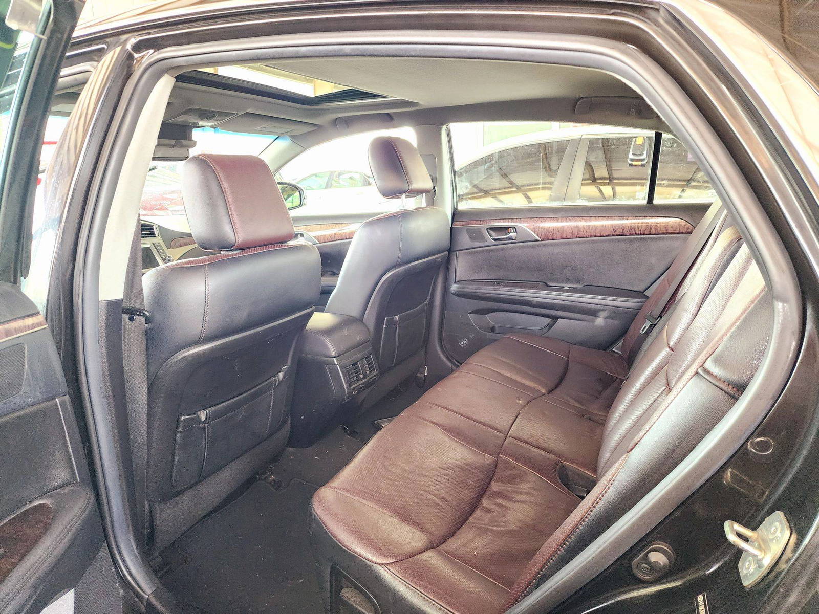 2012 TOYOTA AVALON — 248872 Miles — Lot 41310422 — Souq - Marhaba Auctions Used Cars - Image 6