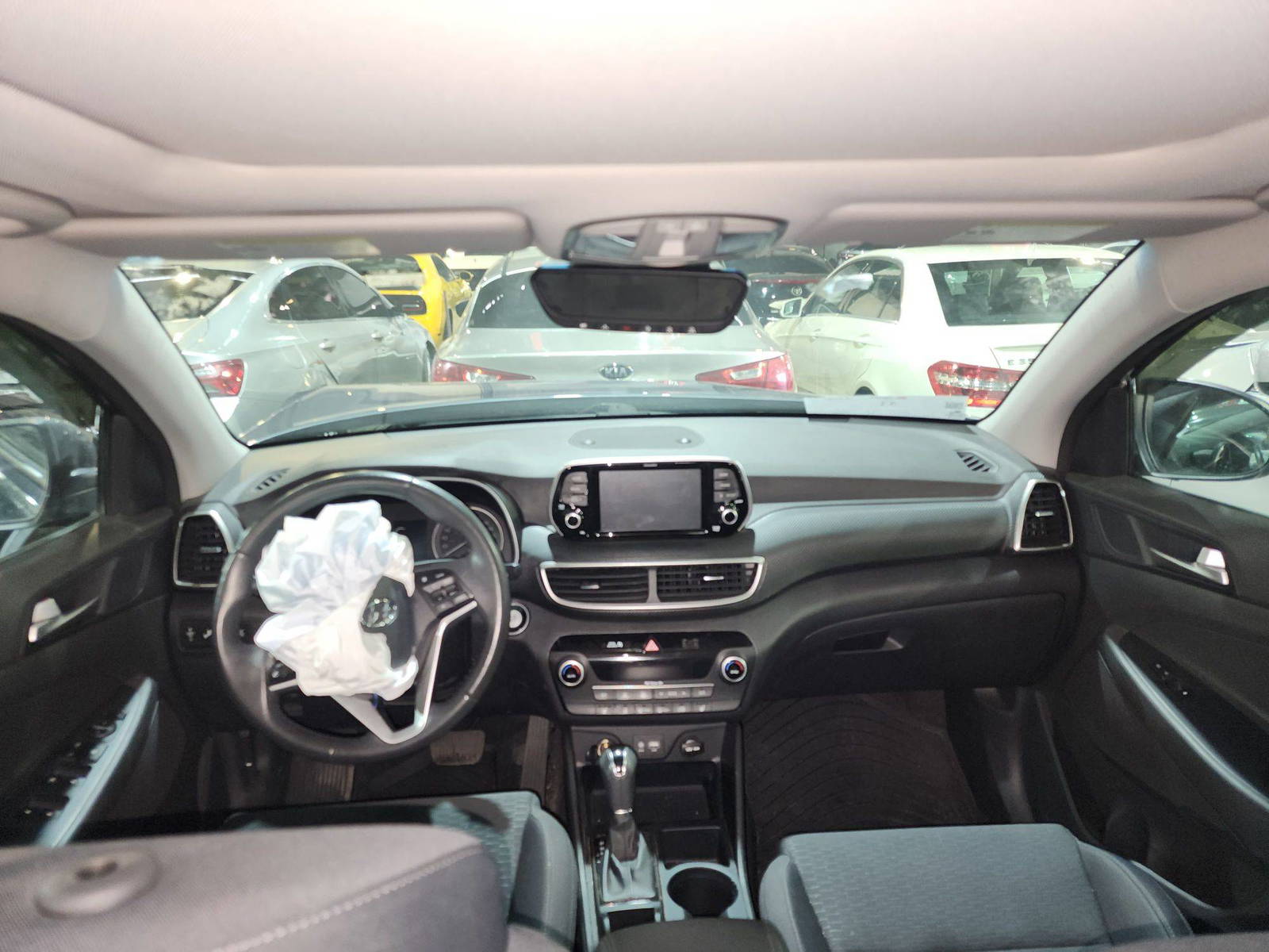 2019 HYUNDAI TUCSON — 91528 KM — Lot 40009514 — Al Quoz - Marhaba Auctions Used Cars - Image 8