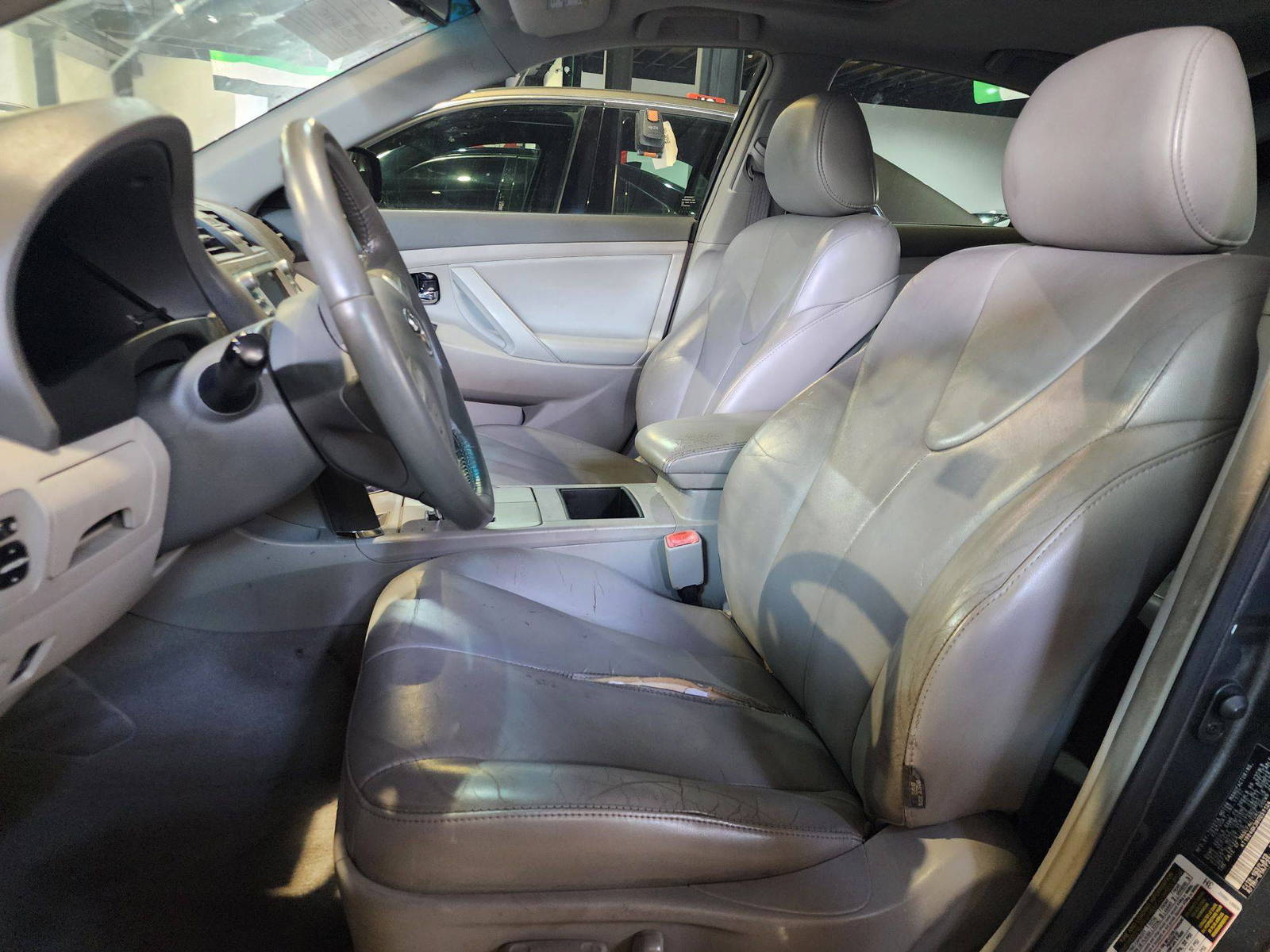 2008 TOYOTA CAMRY — 140412 Miles — Lot 51124 — Al Quoz - Marhaba Auctions Used Cars - Image 9