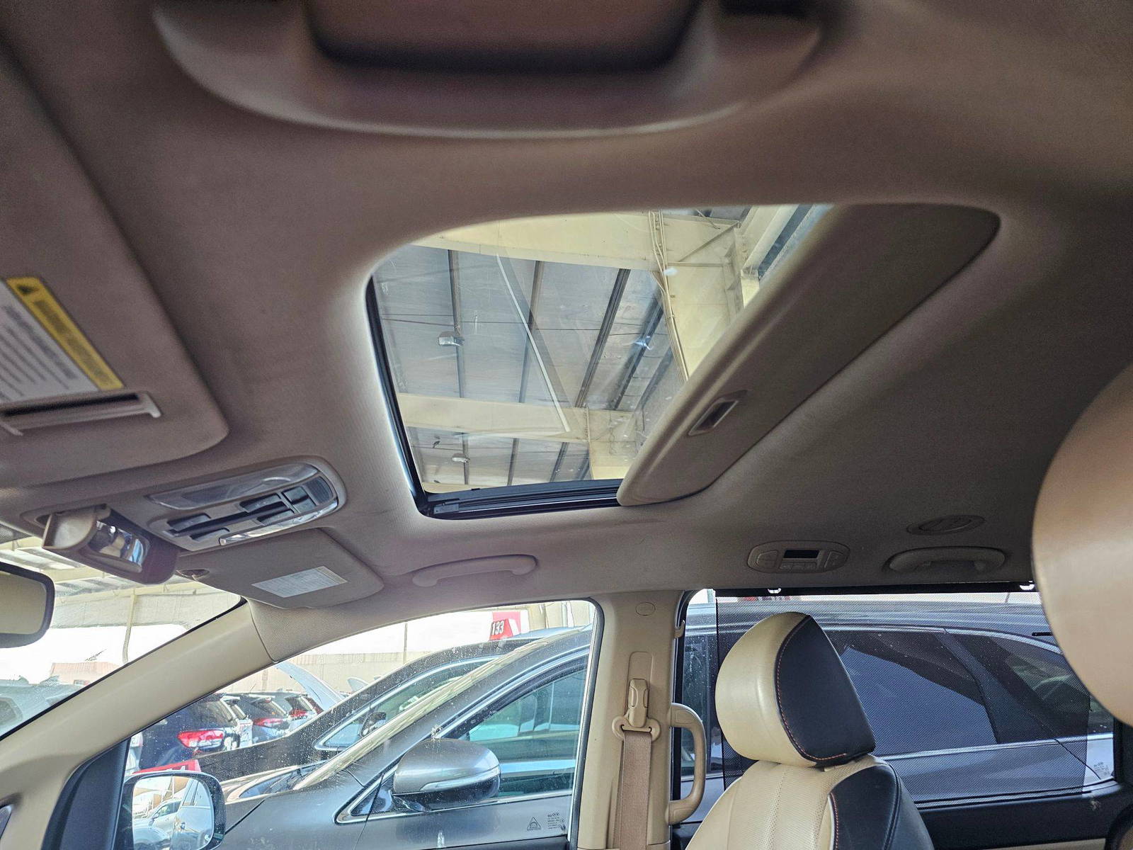 KIA SEDONA 2015 - Marhaba Auction Used Cars - Image 8