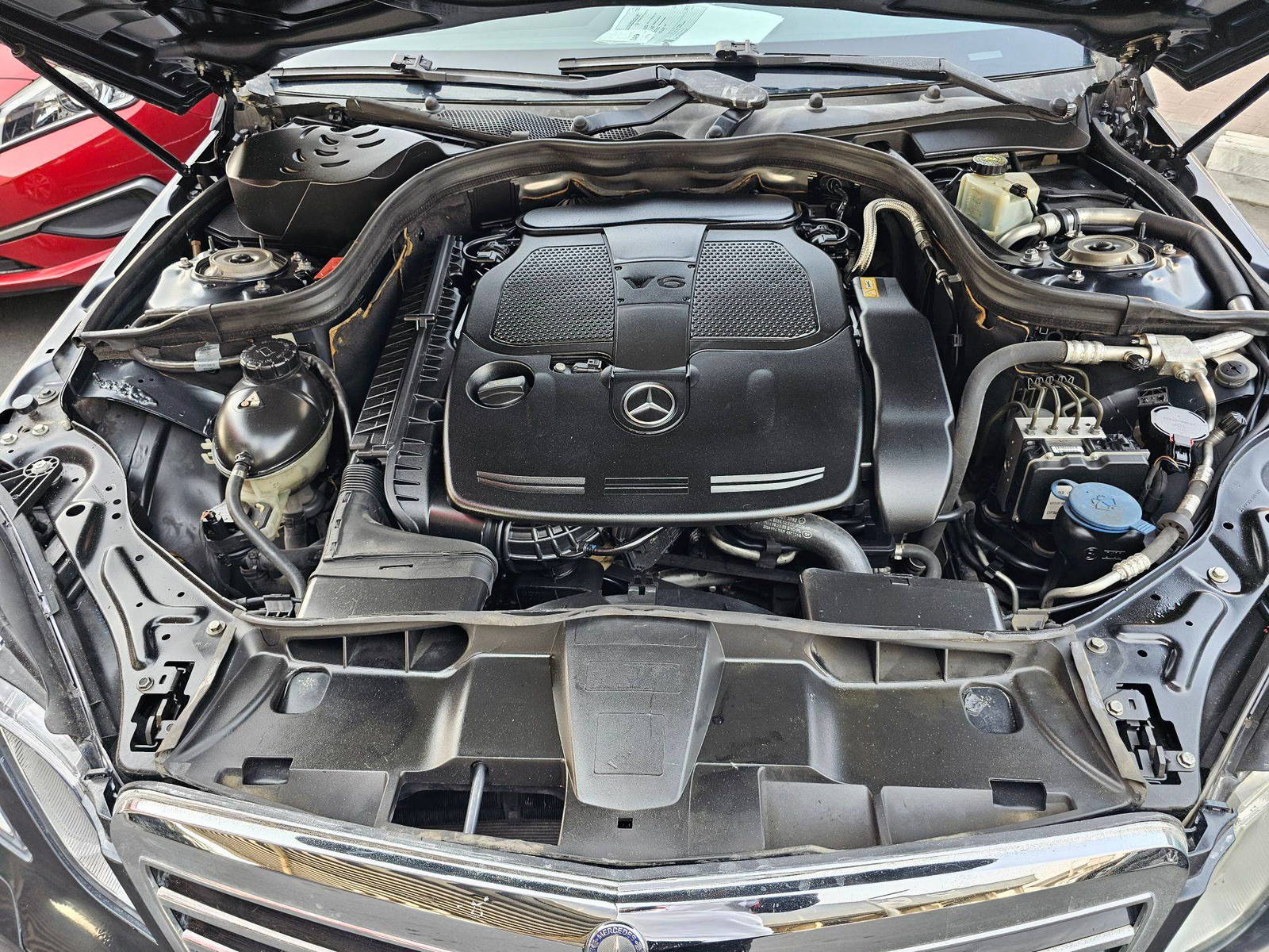 2012 MERCEDES BENZ E 350 — 177165 Miles — Lot 9CA588501 — Souq - Marhaba Auctions Used Cars - Image 10