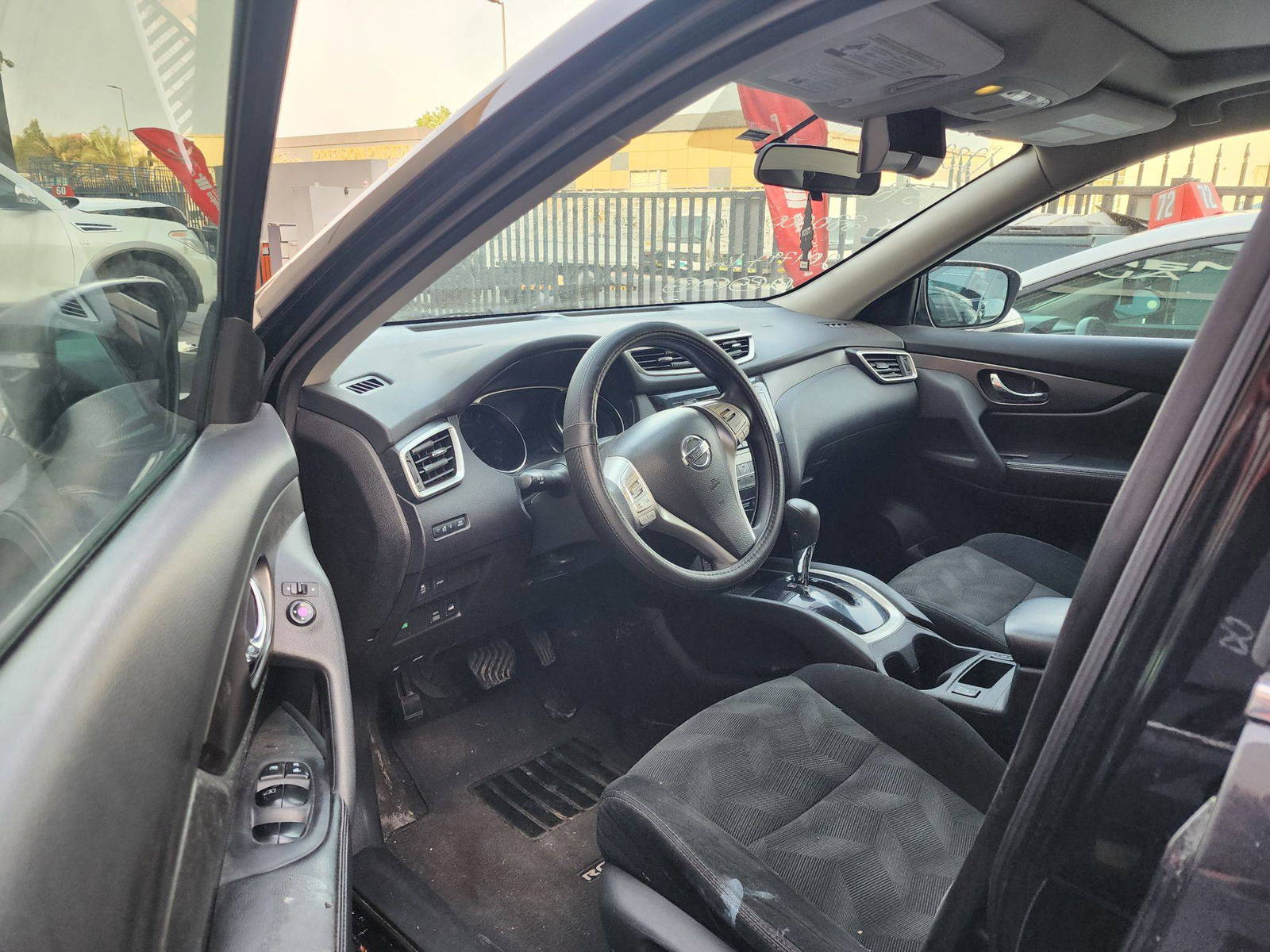 NISSAN ROGUE 2015 - Marhaba Auction Used Cars - Image 6