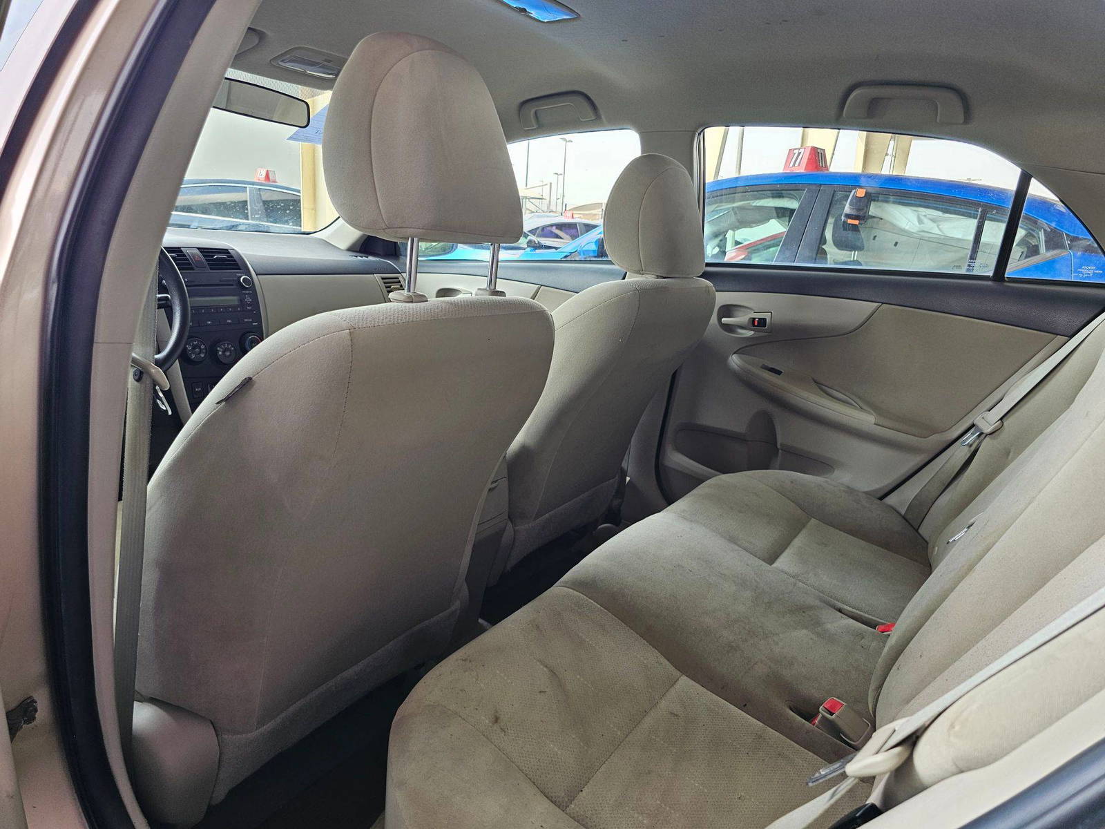 2011 TOYOTA COROLLA — 132051 KM — Lot 558512 — Souq - Marhaba Auctions Used Cars - Image 6