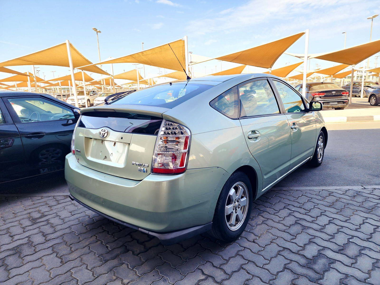 2008 TOYOTA PRIUS — 199759 Miles — Lot 83378815 — Souq - Marhaba Auctions Used Cars - Image 4