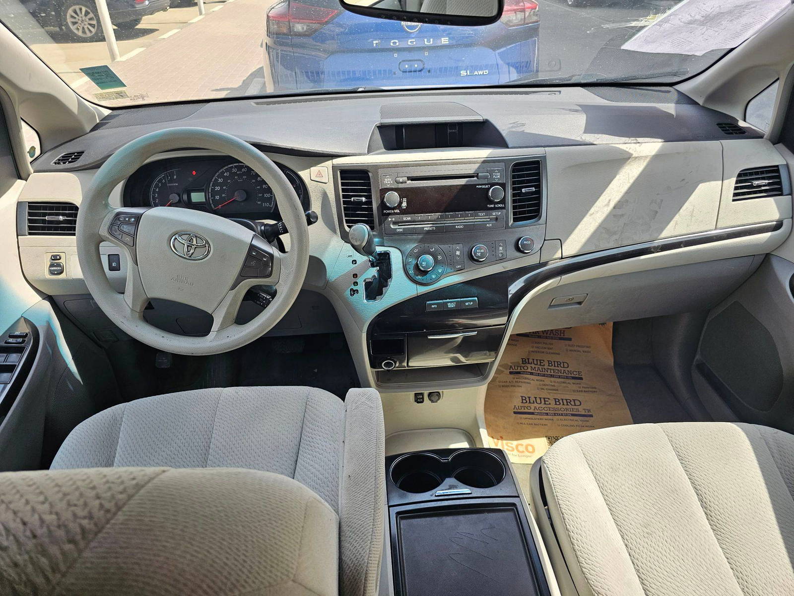 2012 TOYOTA SIENNA — 221066 Miles — Lot 3DC4CS255325 — Souq - Marhaba Auctions Used Cars - Image 7