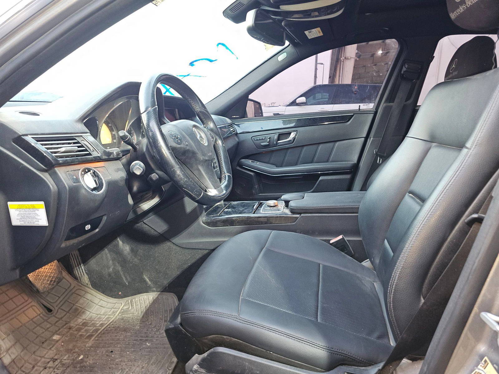 2011 MERCEDES BENZ E 350 — 139106 Miles — Lot BA354296 — Souq - Marhaba Auctions Used Cars - Image 9
