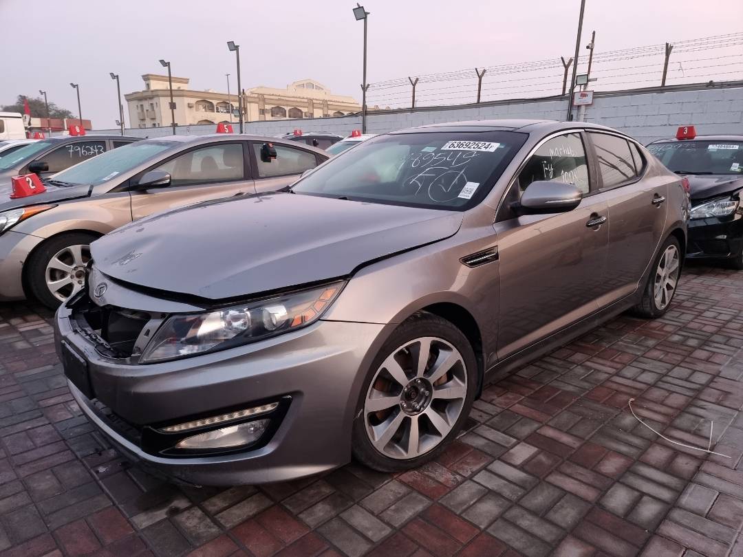 2013 KIA OPTIMA — 171021 Miles — Lot 215478 — Souq - Marhaba Auctions Used Cars - Image 4