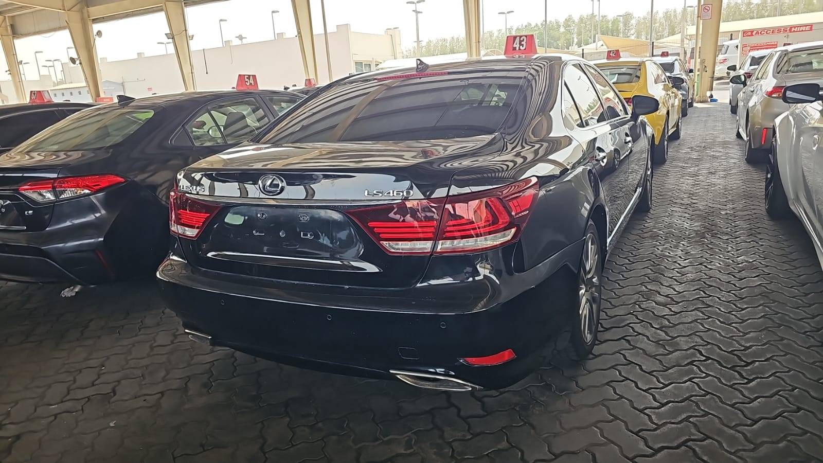 2015 LEXUS LS 460 — 180328 KM — Lot 5025144 — Souq - Marhaba Auctions Used Cars - Image 6