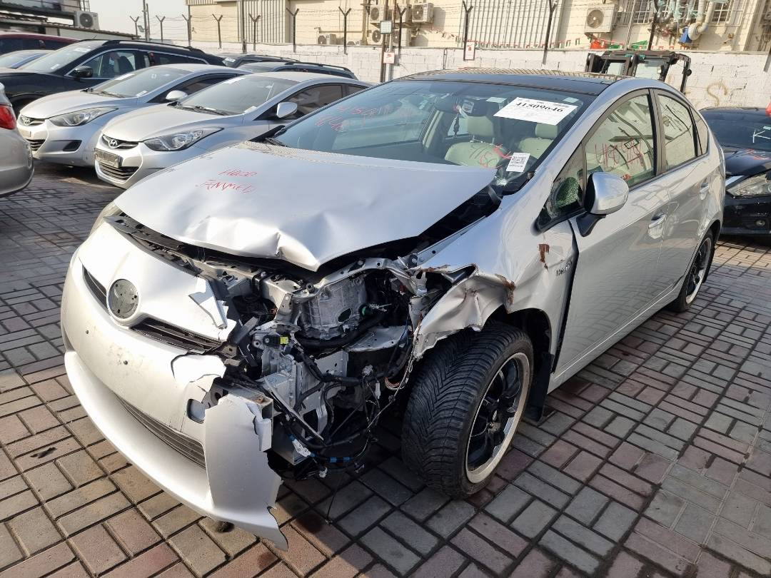 2010 TOYOTA PRIUS — 152440 Miles — Lot 214578 — Ind. 12 - Marhaba Auctions Used Cars - Image 3