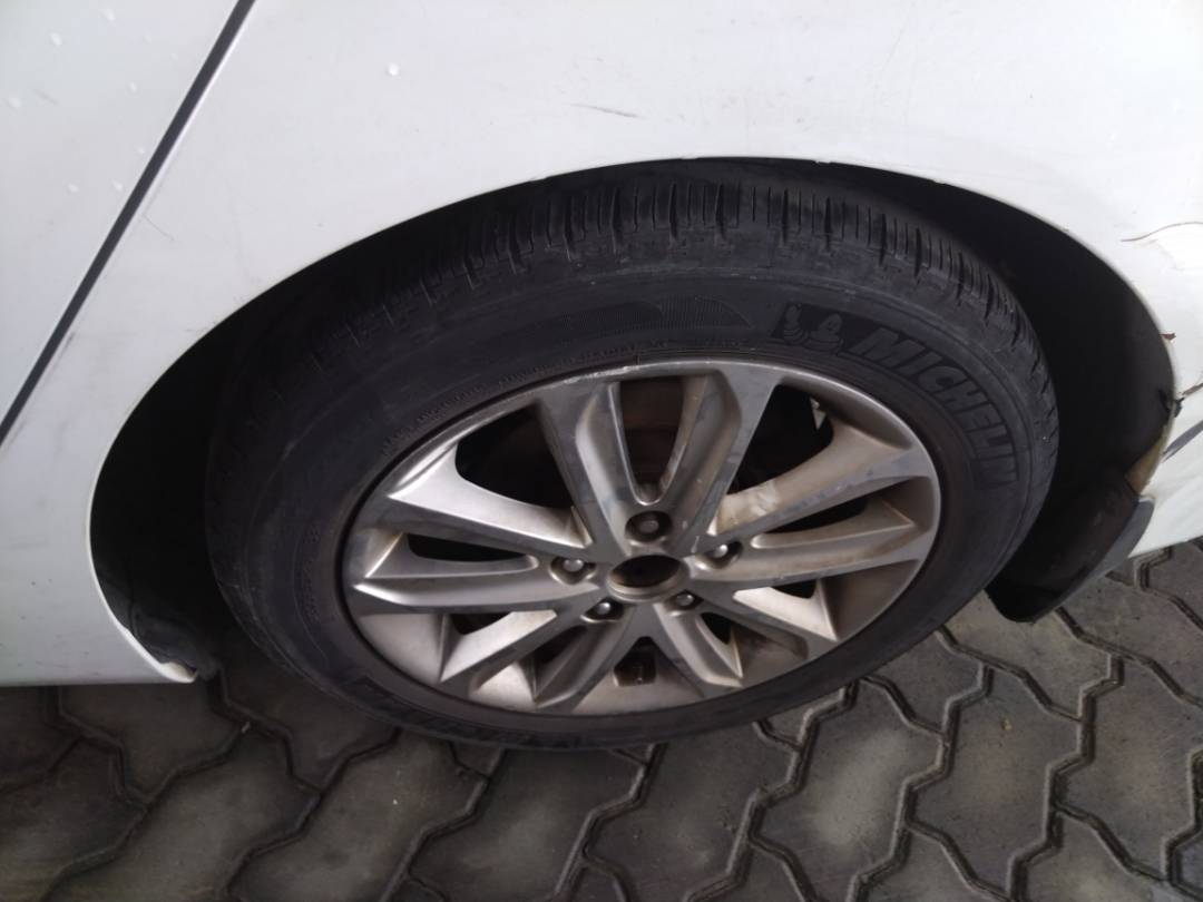 2015 HYUNDAI ELANTRA — 130425 Miles — Lot 37977865 - Marhaba Auctions Used Cars - Image 8