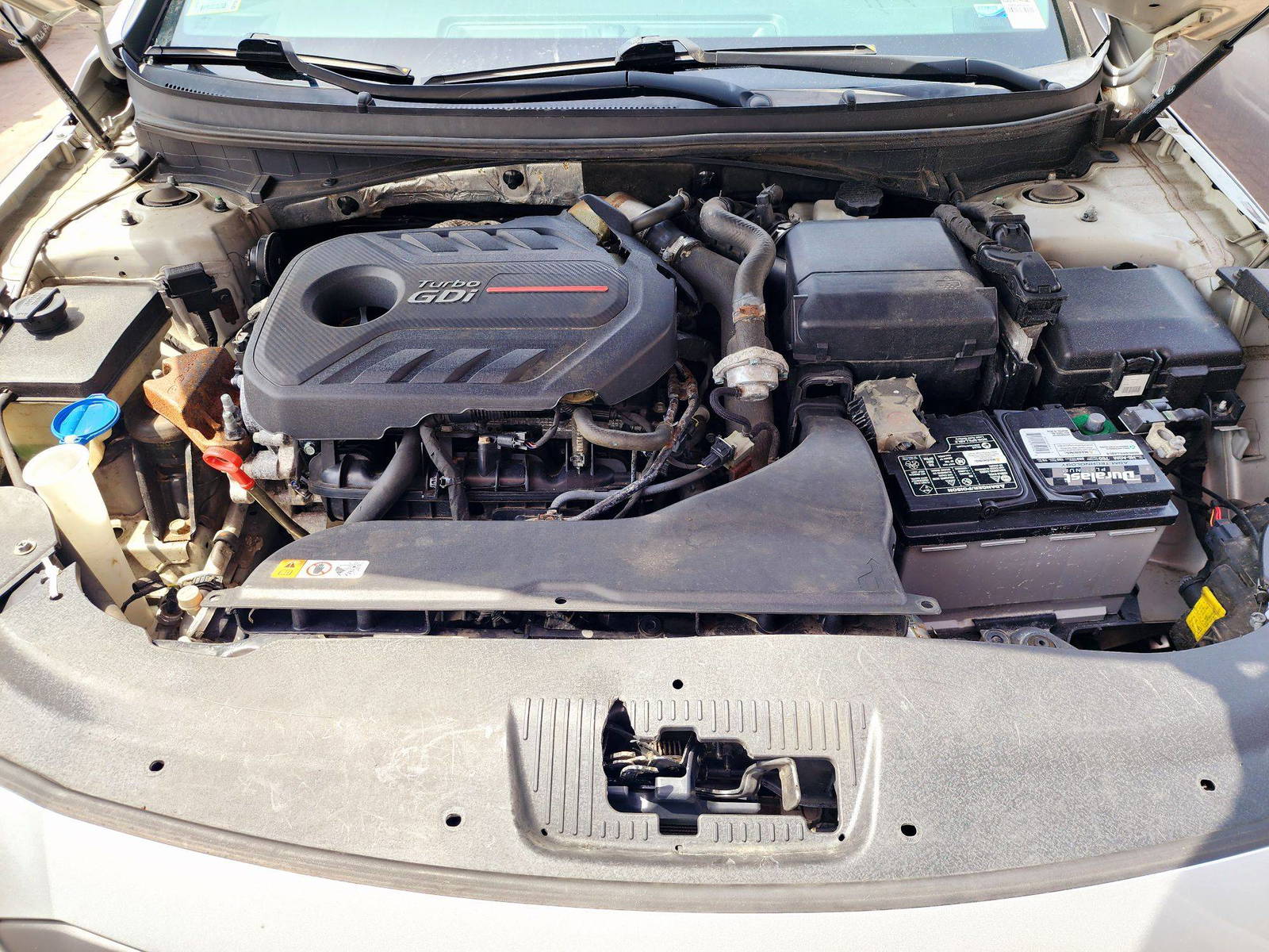 2015 HYUNDAI SONATA — 120520 Miles — Lot 40881250 — Souq - Marhaba Auctions Used Cars - Image 10