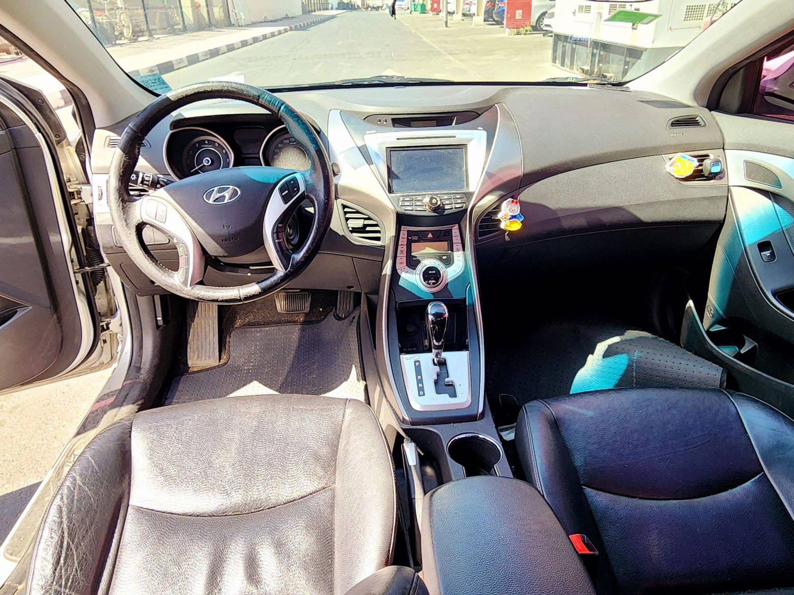 2012 HYUNDAI AVANTE — 171254 KM — Lot 621991 — Souq - Marhaba Auctions Used Cars - Image 7