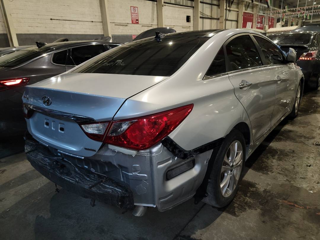 2012 HYUNDAI SONATA — 232205 Miles — Lot 49988343 - Marhaba Auctions Used Cars - Image 4