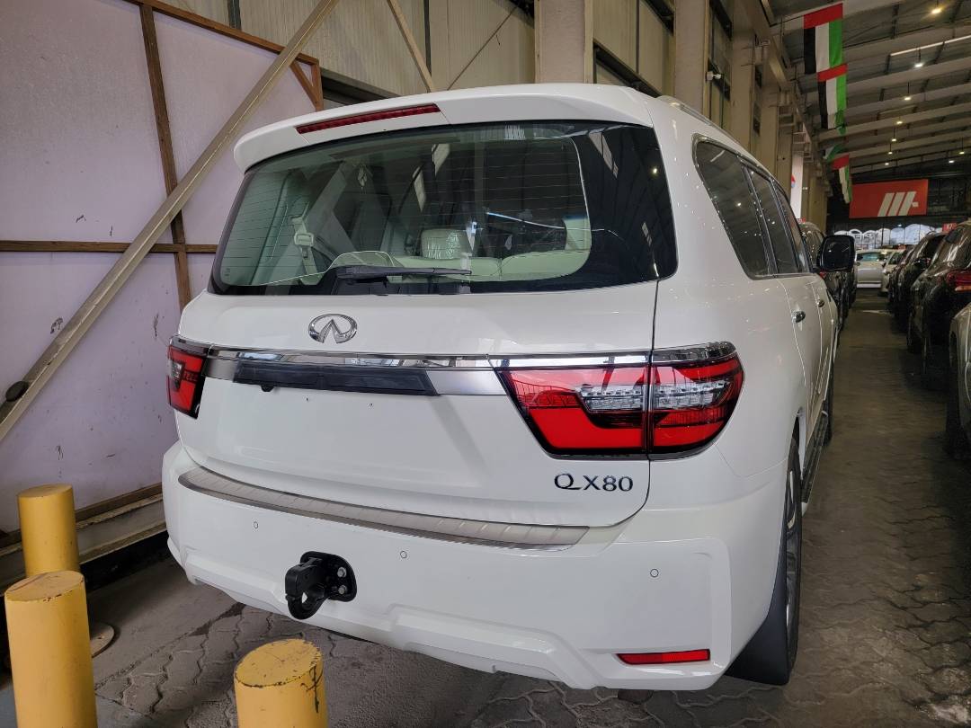 2014 INFINITI QX80 — 171886 Miles — Lot E9066003 — Main - Marhaba Auctions Used Cars - Image 5