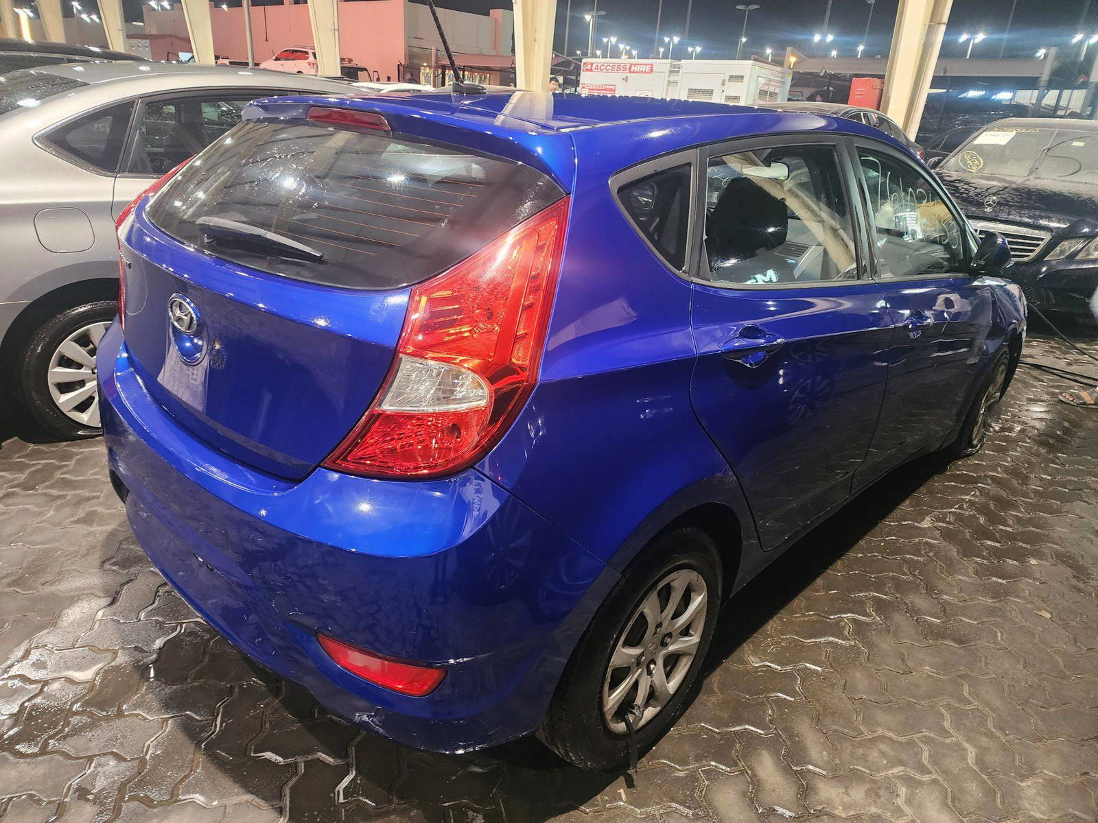 2012 HYUNDAI ACCENT — 207289 Miles — Lot 76103453 - Marhaba Auctions Used Cars - Image 4