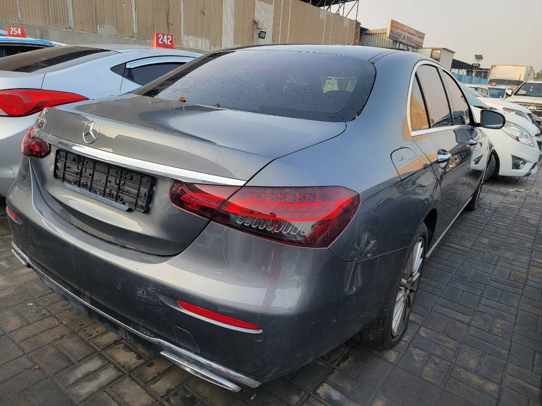 2021 MERCEDES BENZ E-250 — 70716 KM — Lot A887106 — Main - Marhaba Auctions Used Cars - Image 4