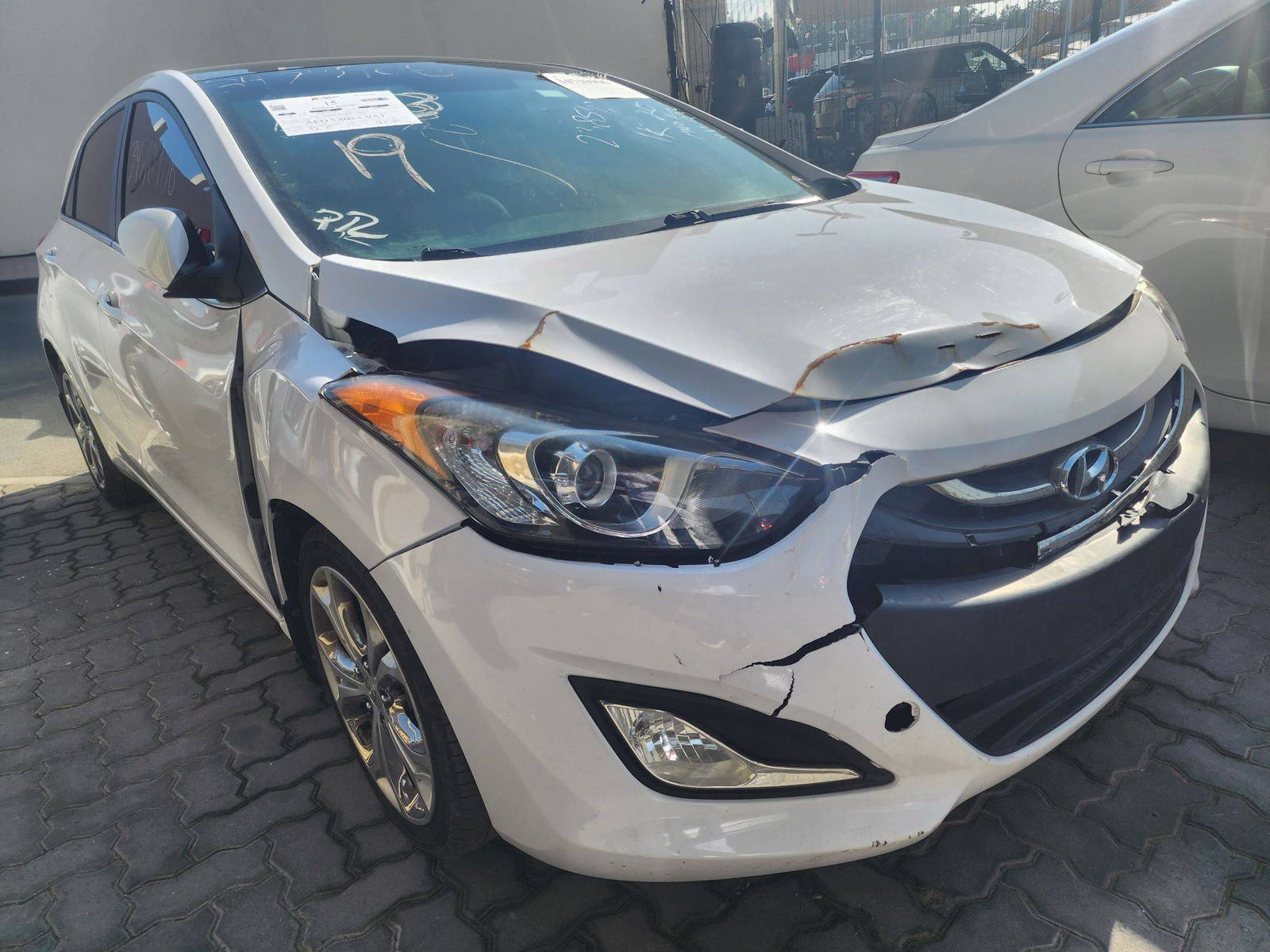 2015 HYUNDAI ELANTRA — 85180 Miles — Lot 34710906 - Marhaba Auctions Used Cars - Image 8