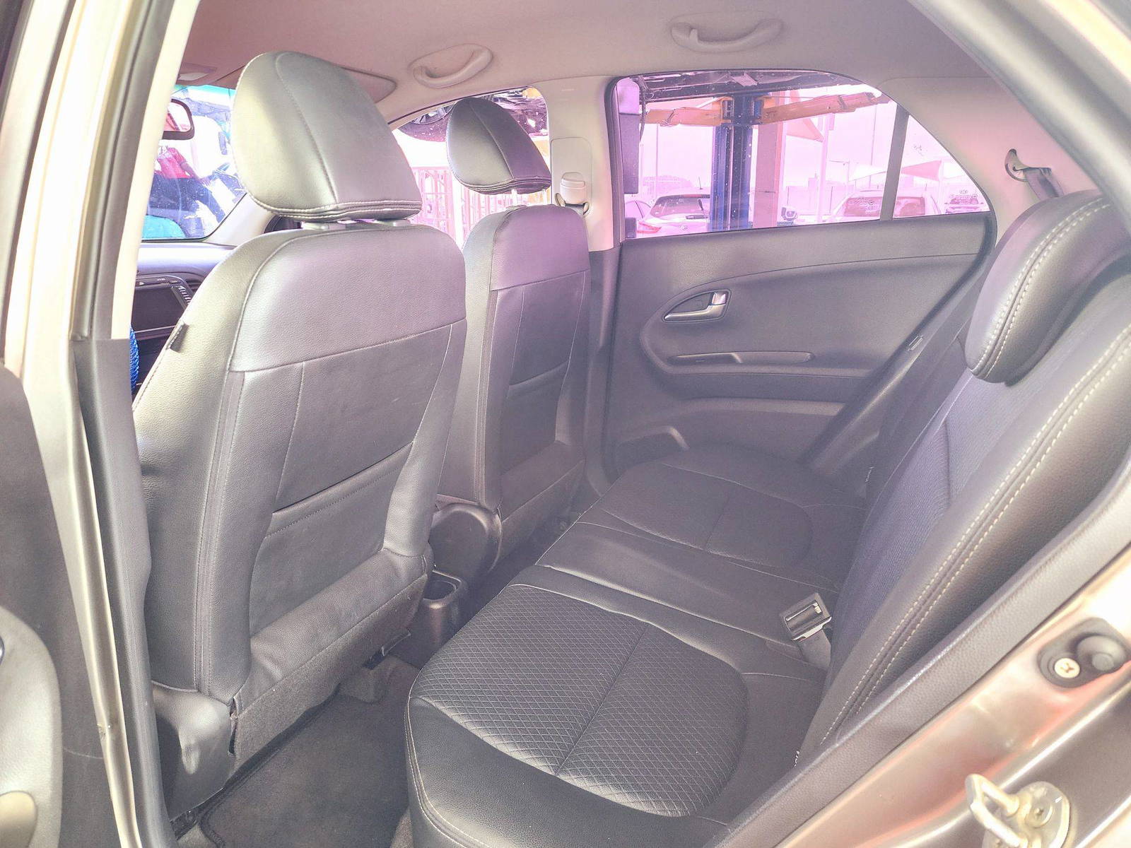2012 KIA MORNING — 141505 KM — Lot 224012 — Souq - Marhaba Auctions Used Cars - Image 6