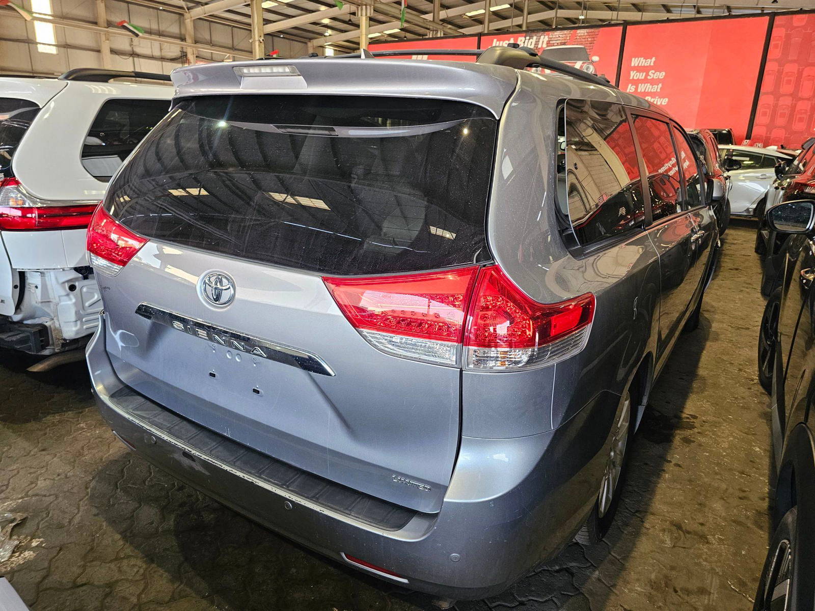 TOYOTA SIENNA 2011 - Marhaba Auction Used Cars - Image 7