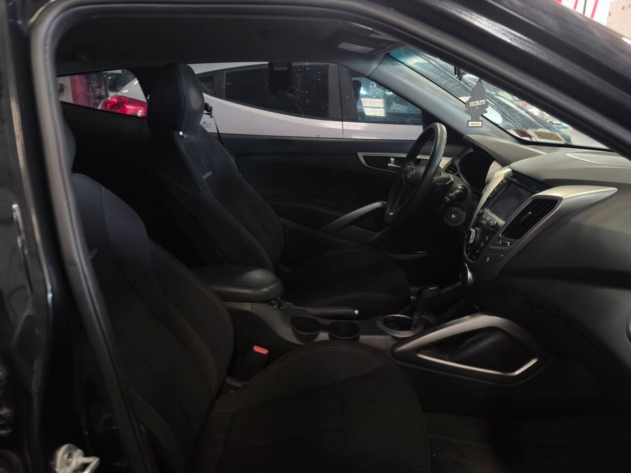 HYUNDAI VELOSTER 2016 - Marhaba Auction Used Cars - Image 9