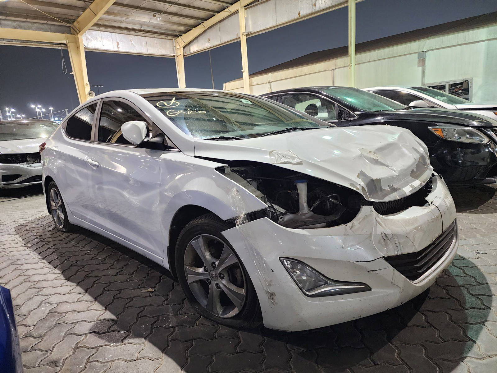 2016 HYUNDAI ELANTRA — 186838 Miles — Lot 83716 — Souq - Marhaba Auctions Used Cars - Image 4