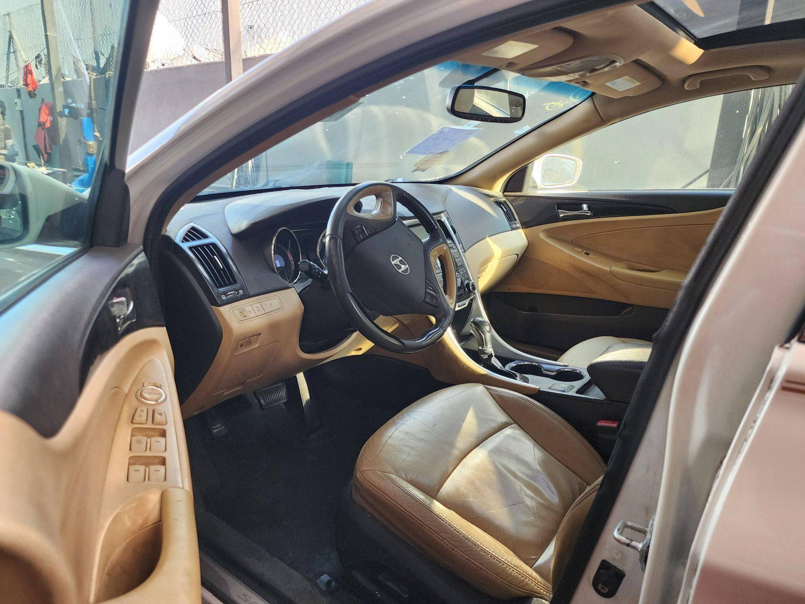 2011 HYUNDAI SONATA — 232212 Miles — Lot 62208485 — Main - Marhaba Auctions Used Cars - Image 9