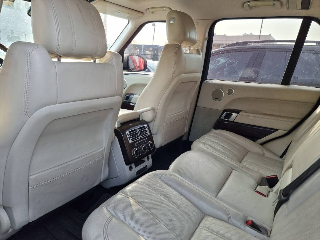 LAND ROVER RANGE ROVER SUPERCHARGED 2015 - Marhaba Auction Used Cars - Image 7