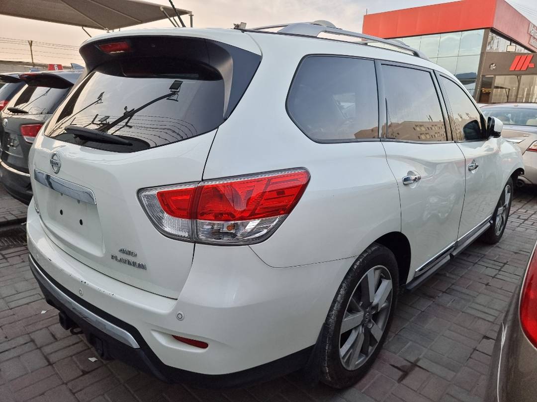 2016 NISSAN PATHFINDER — 144294 Miles — Lot 125478 — Ind. 12 - Marhaba Auctions Used Cars - Image 3