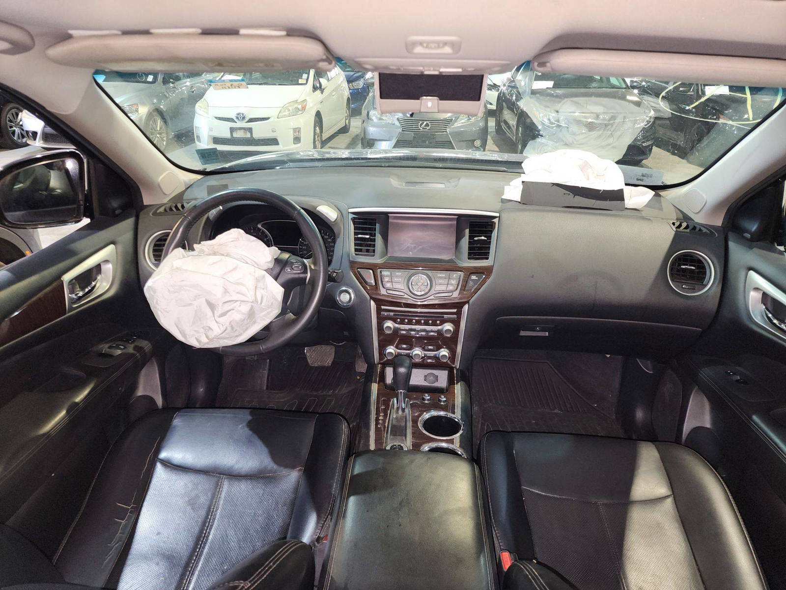 2015 NISSAN PATHFINDER — 143059 KM — Lot 76694194 — Main - Marhaba Auctions Used Cars - Image 8